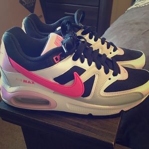 Nike tennis shoes